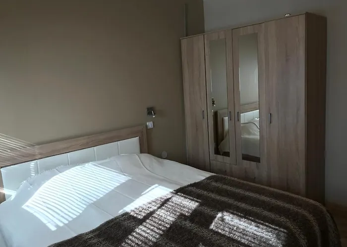 Apartament Lovely 2 *